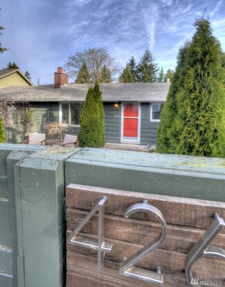 426 S 193rd St, Des Moines, WA 98148
