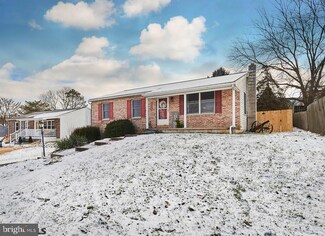 2433 Buchenhorst Rd, State College, PA 16801