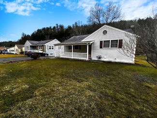 961 Day Hollow Rd, Endicott, NY 13760