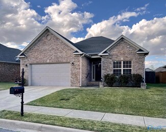 304 Beaver Ridge Trail SW, Huntsville, AL 35824