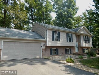 2709 Ruffin Dr, Fredericksburg, VA 22408