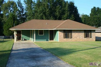 2622 Meadowood Dr, Slaughter, LA 70777