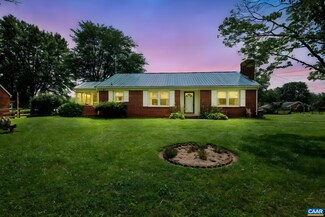 31 Wesley St, Stanardsville, VA 22973