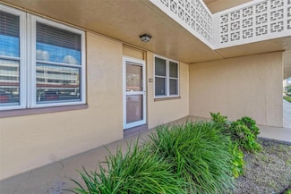 4915 Bay St NE Unit 123, Saint Petersburg, FL 33703