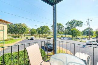 555 N Dupont Ave Unit B27, Madison, TN 37115