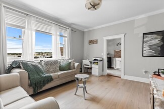 600 Shirley St Unit 1, Winthrop, MA 02152