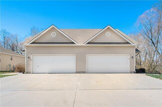 9450 N Robinhood Ave Unit 9452, Kansas City, MO 64154