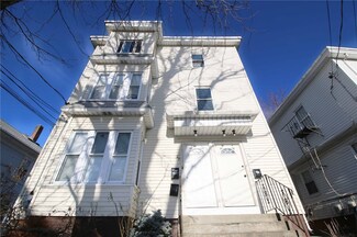 27 Mary St, Pawtucket, RI 02860