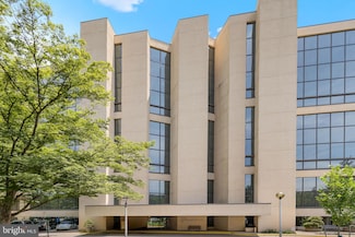 1101 S Arlington Ridge Rd Unit 214, Arlington, VA 22202