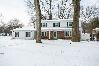 29 Pittsford Manor Ln, Pittsford, NY 14534