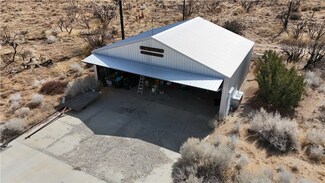 17120 Bobs Gap Rd, Valyermo, CA 93563