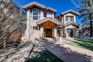 351 N Skyview St, Flagstaff, AZ 86004