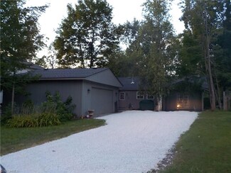 108 Beau Bay Blvd, Chippewa Lake, OH 44215