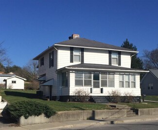 104 College Ave, Paoli, IN 47454