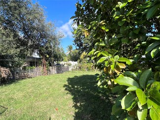 169 NW 68th St, Miami, FL 33150