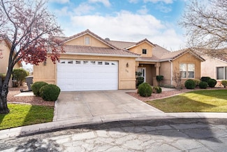 715 Lobo Ln, Washington, UT 84780