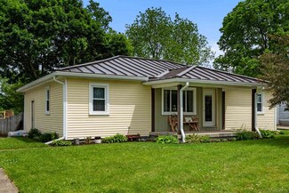 842 N West St, Winchester, IN 47394