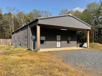 1220 Twin Coves Cir, Greers Ferry, AR 72067