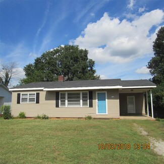 604 Greenhill Rd, Spartanburg, SC 29303