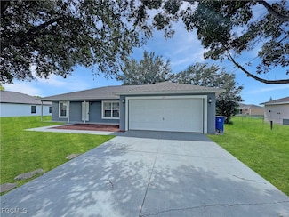 210 Manatee St, Fort Myers, FL 33913