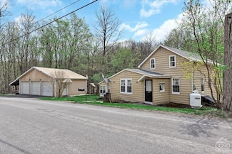 1199 Hervey Sunside Rd, Cornwallville, NY 12418