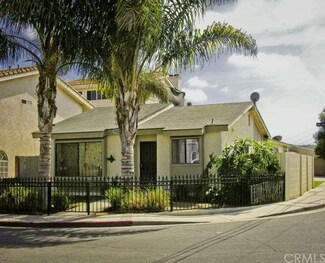 7522 Washington Dr, Huntington Beach, CA 92647