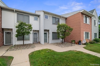 83 Rosebud Ln Unit F94, Mount Clemens, MI 48043
