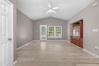 1501 Partin Dr N Unit 209, Niceville, FL 32578