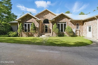 383 Maiden Ln, Speedwell, TN 37870