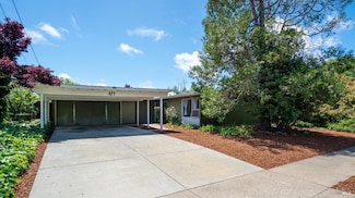 375 Las Colindas Rd, San Rafael, CA 94903