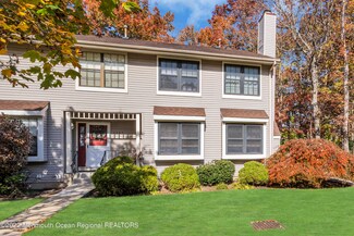1208 Arlington Dr Unit 8, Toms River, NJ 08755