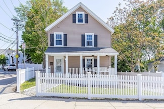 32 Jewett St, Roslindale, MA 02131