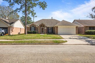 4727 Widerop Ln, Friendswood, TX 77546