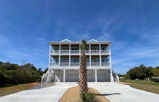 246 Grandview Dr, Sneads Ferry, NC 28460