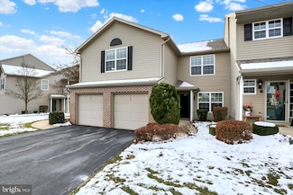 287 Thrush Dr, Hummelstown, PA 17036