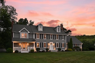7 Primrose Ln, Salem, NH 03079