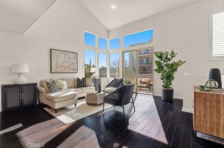 5439 Strand Unit 107, Hawthorne, CA 90250