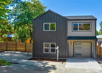 9620 Lindsay Place S, Seattle, WA 98118
