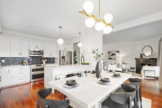 3400 161st Ct SE Unit 2, Bellevue, WA 98008