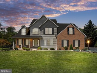 108 N Blackberry Ln, Fayetteville, PA 17222