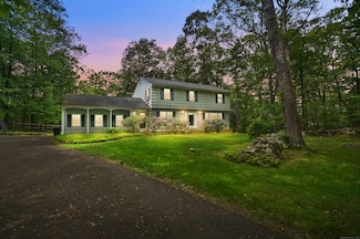 68 Blue Spruce Cir, Weston, CT 06883