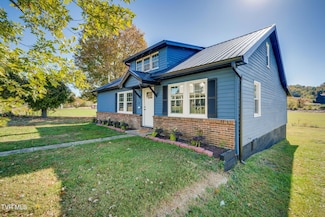 292 Main St, Piney Flats, TN 37686