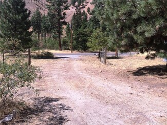 5507 Navarre Coulee Rd, Chelan, WA 98816