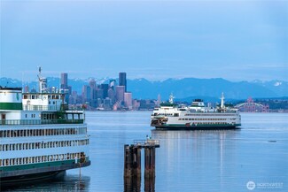 428 Harborview Dr SE Unit 112, Bainbridge Island, WA 98110