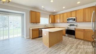 119 Tribune Dr, Charlotte, NC 28214