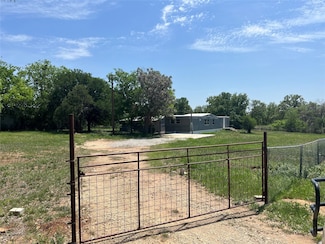 7600 Blarney Dr, Brownwood, TX 76801