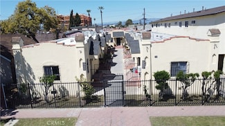725 W 77th St, Los Angeles, CA 90044