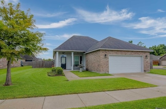 1515 S Gonzales Trace Ave, Gonzales, LA 70737