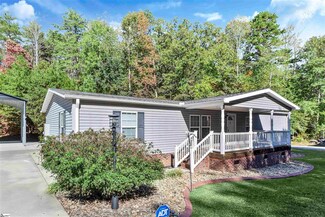 709 Hunts Bridge Rd, Easley, SC 29640