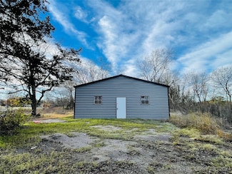2760 Harreld Rd, Beggs, OK 74421